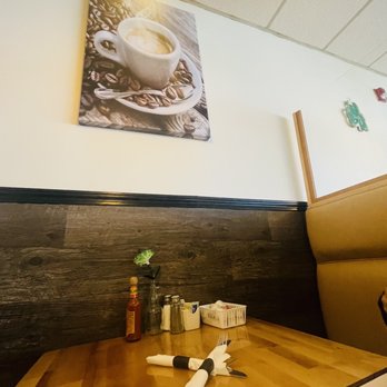 Mr. Breakfast - Breakfast & Brunch Near Me - Hoffman Estates, Illinois
