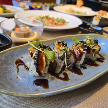 KaKa All You Can Eat - Golden Dust Roll - Japanese Near Me - Toronto, Ontario KaKa All You Can Eat - Golden Dust Roll - Japanese Near Me - Toronto, Ontario