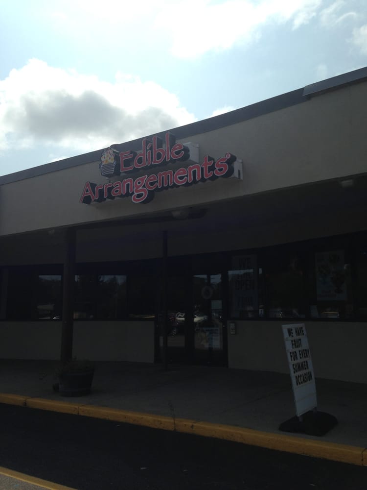 EDIBLE ARRANGEMENTS Updated August 2024 375 Central St, Foxboro