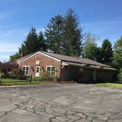 Lake Region Animal Hospital - Front-View of "Building" & Front-Parking-Lot View