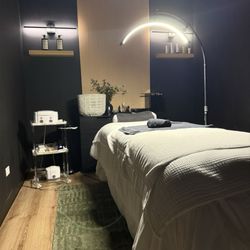 Silk Wax & Esthetics
