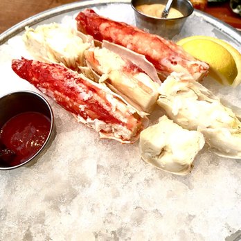 Herringbone Waikiki - King Crab - Seafood Near Me - Honolulu, Hawaii