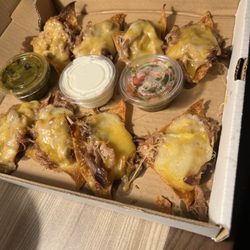 Loungin' Lizard - Pulled pork nachos