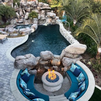 Calimingo Pools - sunken firepit is fire - Landscape Architects or Designers Near Me - Newport Beach, California Calimingo Pools - sunken firepit is fire - Landscape Architects or Designers Near Me - Newport Beach, California