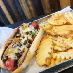 Broadway Pub - Philly Cheese Dog