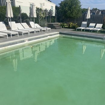 Block Island Beach House - Day 2 dirty pool - Hotels Near Me - New Shoreham, Rhode Island