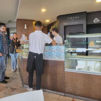 Confeitaria A Colmeia - Shmoozing - Cafes Near Me - Ponta Delgada, 20