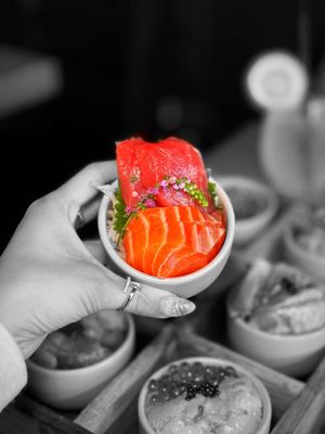 Ginza Sushi & Sake by null