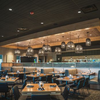 Cooper’s Hawk Winery & Restaurant - Wine Bars Near Me - Plainfield, Illinois