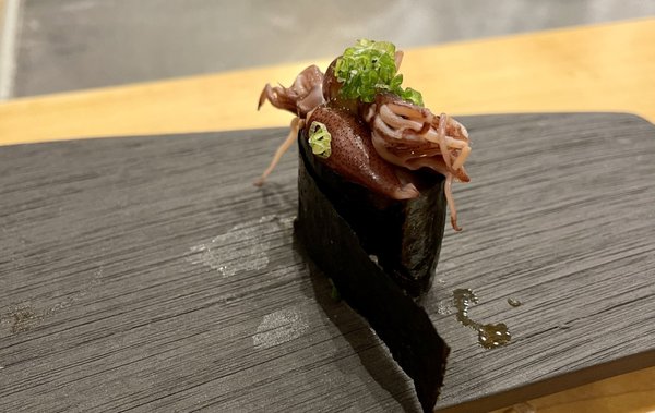 Sushi Suzuki by null