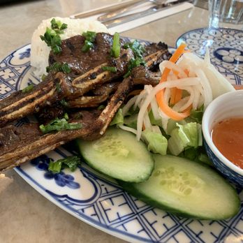 Anh and Chi - Vietnamese Near Me - Vancouver, British Columbia