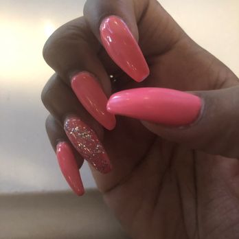 M&M Spa - My thumb is the nail repaired for $10 - Nail Salons Near Me - Norfolk, Virginia M&M Spa - My thumb is the nail repaired for $10 - Nail Salons Near Me - Norfolk, Virginia