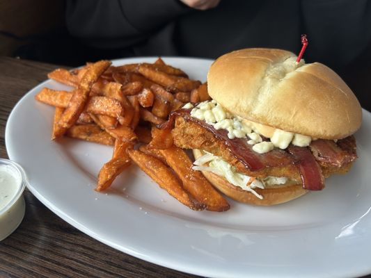 Gramercy Park Pub & Grill by null