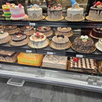 Vallarta Supermarkets - Cakes - Grocery Near Me - Burbank, California
