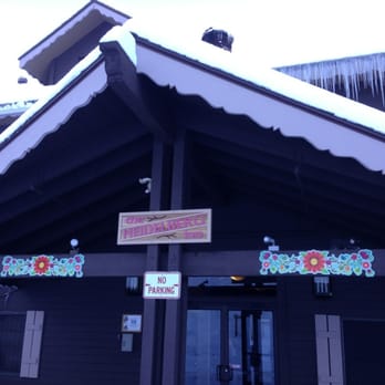 Heidelberg Inn - Real icicles! - Resorts Near Me - June Lake, California