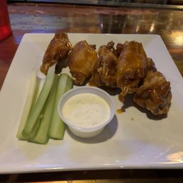 Late night menu: 6 piece jumbo wings with Mango Chipotle sauce Late night menu: 6 piece jumbo wings with Mango Chipotle sauce