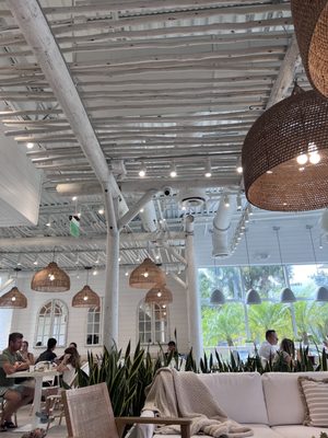 Pura Vida Miami by null