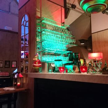 Joseph's - Bar mit Weihnachten deko - German Near Me - Cologne, NW