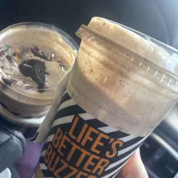 Better Buzz Coffee - cinnamon vanilla layer with oreo cold foam - Coffee & Tea Near Me - Santee, California Better Buzz Coffee - cinnamon vanilla layer with oreo cold foam - Coffee & Tea Near Me - Santee, California