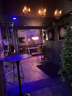 Roosevelt Hotel Bar by null