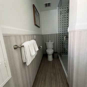 The Hadsten Solvang, Tapestry Collection by Hilton - Bathroom - Hotels Near Me - Solvang, California The Hadsten Solvang, Tapestry Collection by Hilton - Bathroom - Hotels Near Me - Solvang, California