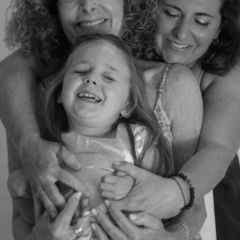 Bari Studio - Three generations! - Session Photography Near Me