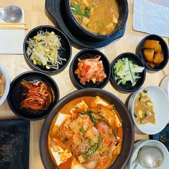 Jagalchi - Bean paste stew and pork belly with kimchi - Korean Near Me - Honolulu, Hawaii Jagalchi - Bean paste stew and pork belly with kimchi - Korean Near Me - Honolulu, Hawaii