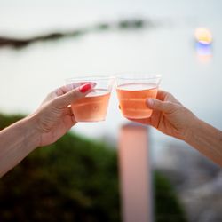 Courtyard by Marriott Faro Blanco Resort - Food and Drink from Blue Waters