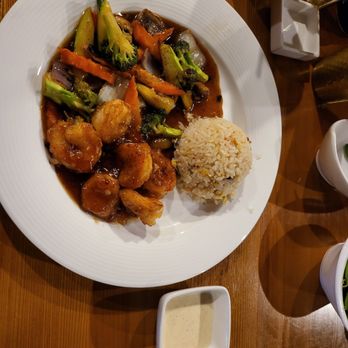 Kumo - Shrimp Hibachi with fried rice lunch special. Tasty, a bit salty, very small portion of rice. - Japanese Near Me - Buffalo, New York