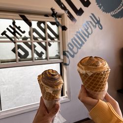 The Penny Ice Creamery - Verve coffee praline ice cream with roasted marshmallows topping! Hee.