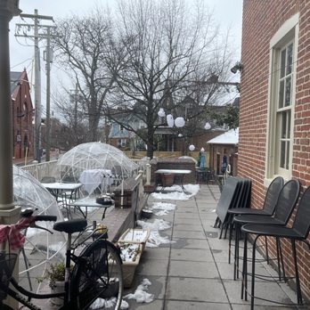 Reynolds Tavern - Outdoor Bubbles - Tea Rooms Near Me - Annapolis, Maryland Reynolds Tavern - Outdoor Bubbles - Tea Rooms Near Me - Annapolis, Maryland
