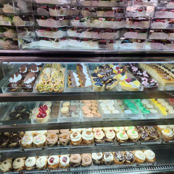 Potomac Sweets - Pastry case - Bakeries Near Me - Kensington, Maryland