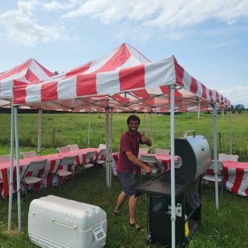 Runamok Amusements - Very scenic picnic setup - Party Supplies Near Me - Dunrobin, Ontario Runamok Amusements - Very scenic picnic setup - Party Supplies Near Me - Dunrobin, Ontario