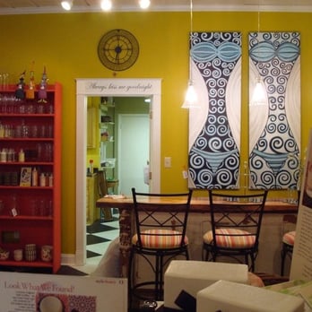 Be The Boutique - Art by local artist "Dinkie" dots Be Bon Vivant on College. Photo by Jennifer Litz. - Accessories Near Me - Indianapolis, Indiana