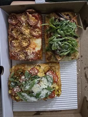 Gary's Pizza by null