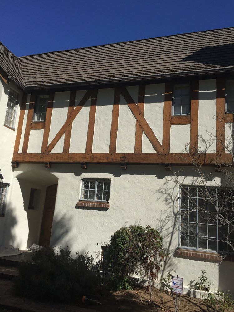 Slide of R & R Paint