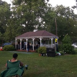 Maplecrest Park - Gazebo with band ready to play