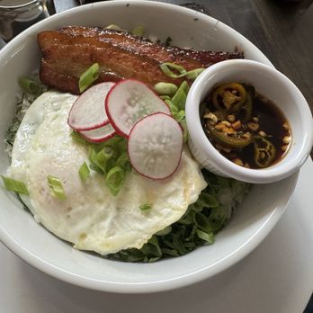 Cafe Coda - Wise guy - rice, herbs, green onions, eggs, pork belly - Music Venues Near Me - Chico, California