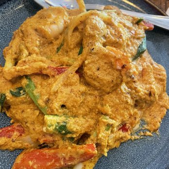 Thonglor - Goong Karee - Thai Near Me - Brighton, Massachusetts