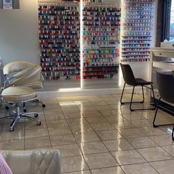 Lynn nails and spa