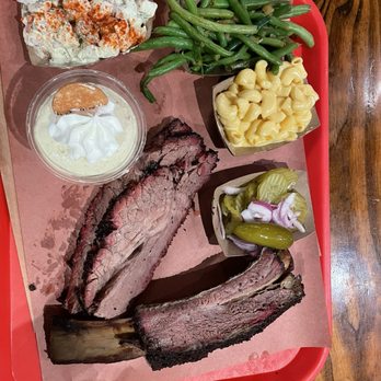 Terry Black's Barbecue - Beef rib, brisket, Mac and cheese, green beans, banana pudding - Barbeque Near Me - Austin, Texas