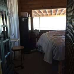 Reniu Day Spa - Facial room looking out on the lake