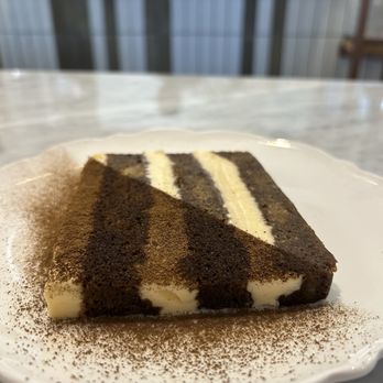 Lapaba - Tiramisu - Garu - Italian Near Me - Los Angeles, California Lapaba - Tiramisu - Garu - Italian Near Me - Los Angeles, California