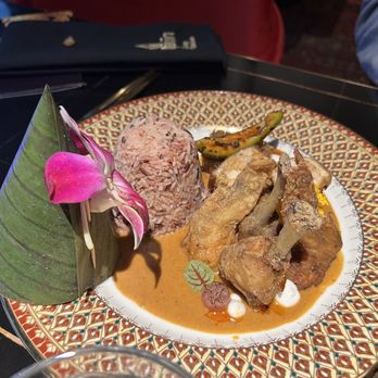 MaKiin - Award winning chicken - Thai Near Me - Houston, Texas MaKiin - Award winning chicken - Thai Near Me - Houston, Texas