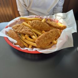 Famous Sandwiches and Subs - Chicken tender platter
