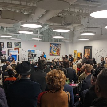 Gallery Anderson Smith - Big group for recognition of lifetime accomplishment of Louis Gosset Jr - Art Galleries Near Me