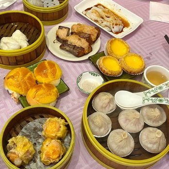 Golden Lake Pavilion - Dim Sum Near Me - Flushing, New York Golden Lake Pavilion - Dim Sum Near Me - Flushing, New York