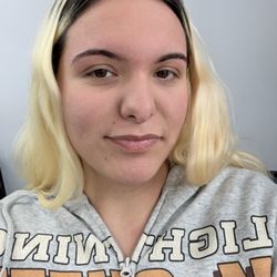 House of Beauty - Eyebrow threading