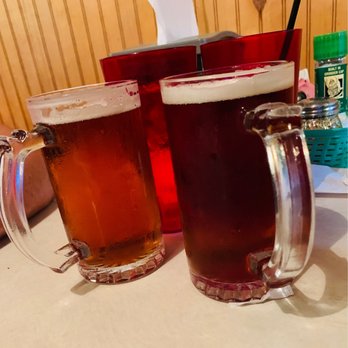 Moschello's Pizza - Cold beer - Pizza Near Me - Homosassa, Florida