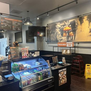 Asian Box - inside counter ordering area - Vietnamese Near Me - Mountain View, California